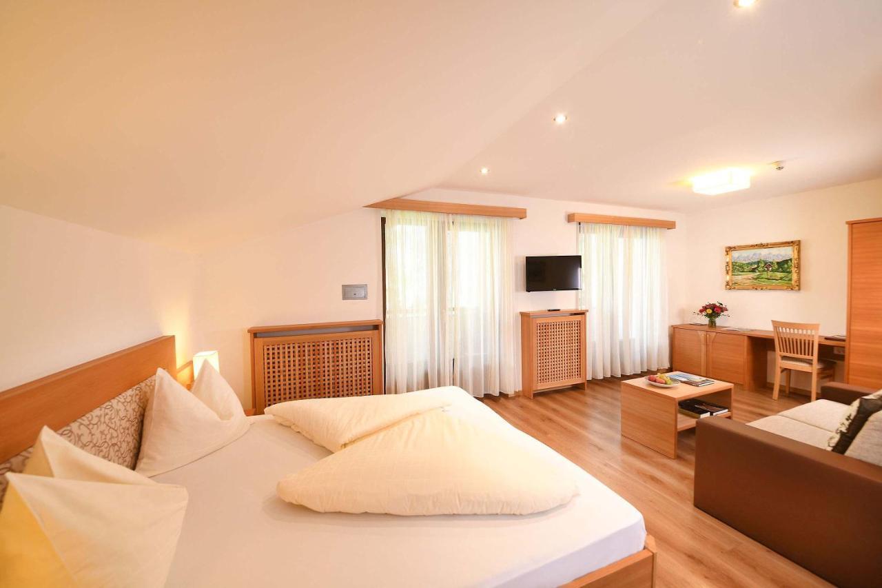 Hotel Paradies Marlengo Esterno foto